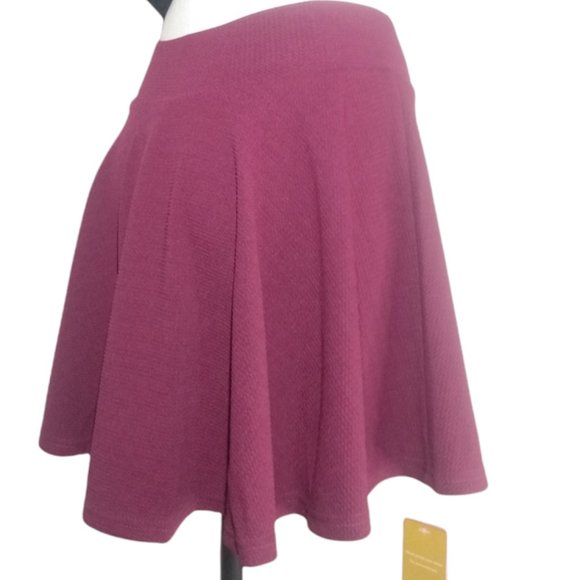 Werna Vogue Underwear Burgundy Pleated Skort Size Large - Picture 8 of 10